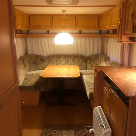 Campsite Camping Wohnwagen Standard